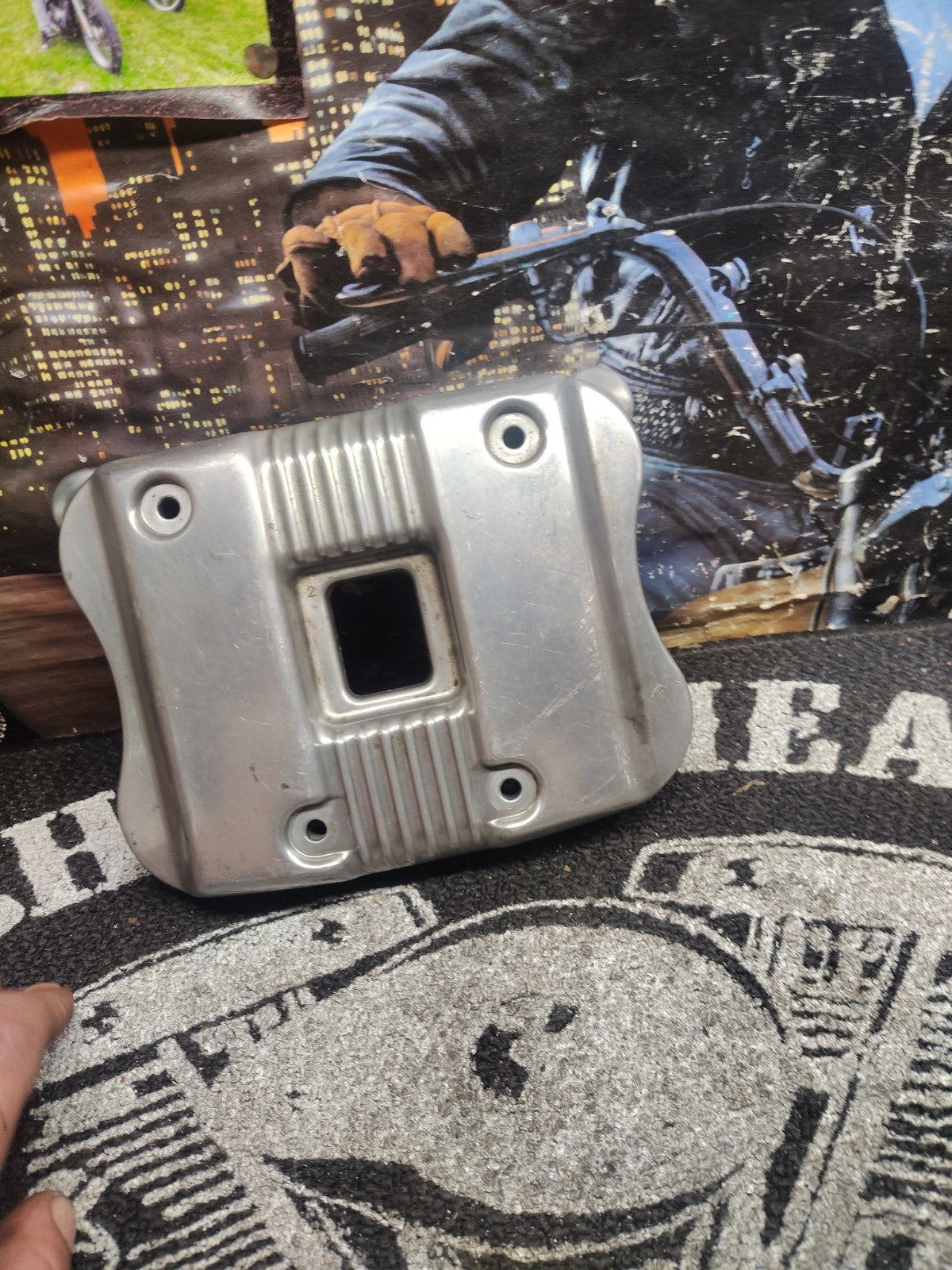 Harley Sportster Rocker Box Cover Polished Aluminum OEM 17581-04 XL 883 1200