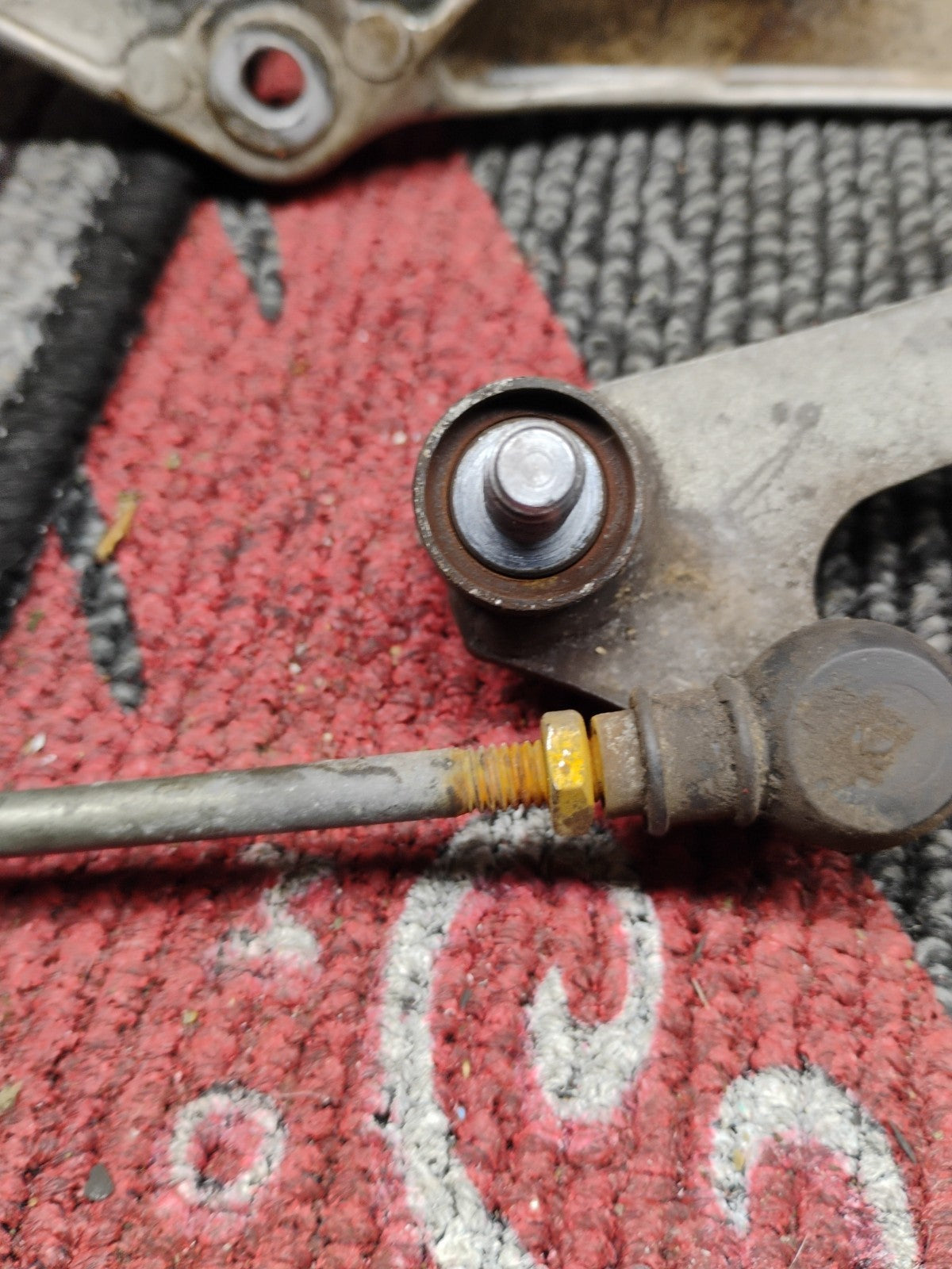 1991 Honda CBR600 F2 CBR 600 600F2 CBR600F Foot Peg Pedal Mount Left Shifter I12