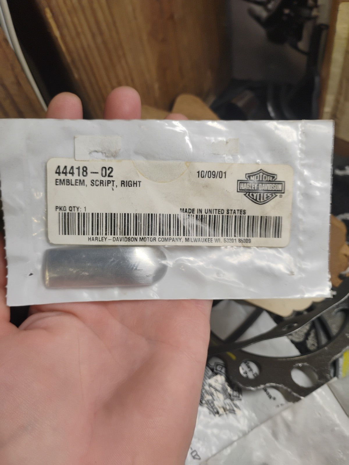 Harley-Davidson OEM Script Emblem Right Lever 44418-02 NOS