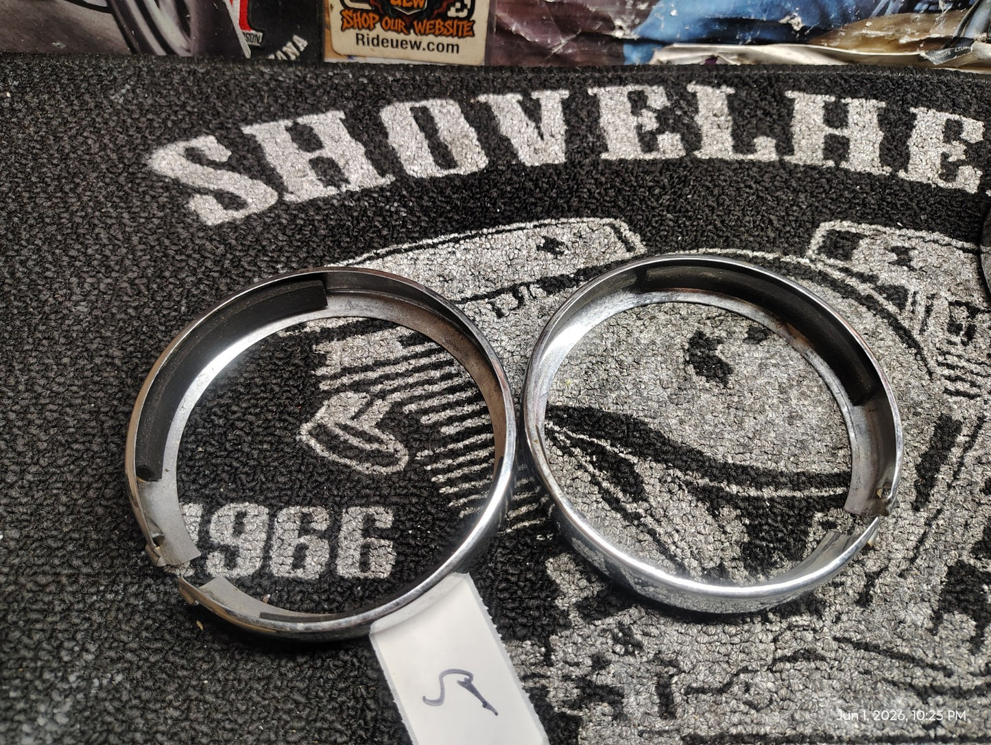 Harley-Davidson Passing Lamp Trim Rings 4.5" Pair Chrome OEM 69732-05