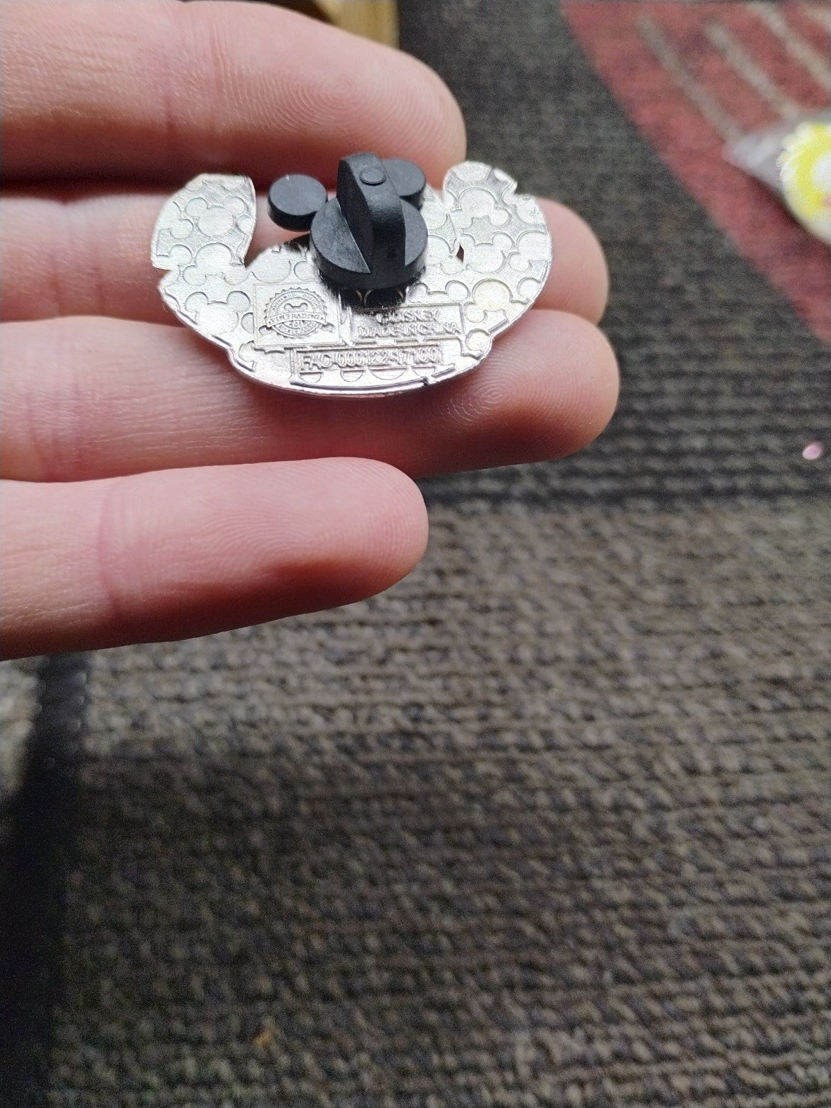 Disney Trading Pin Stitch Nervous Emoji Blitz Booster Lilo