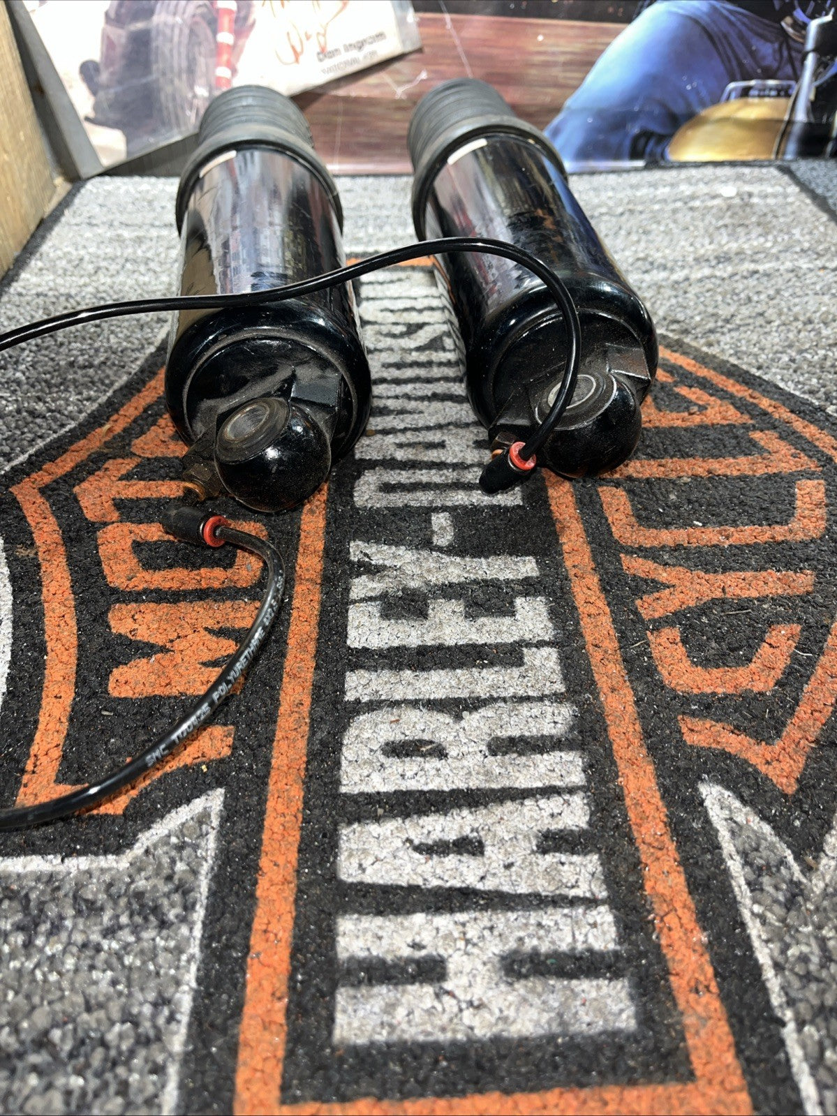 Harley Davidson OEM FLHR/FLHP/FLHT Touring Rear Shocks 54000036