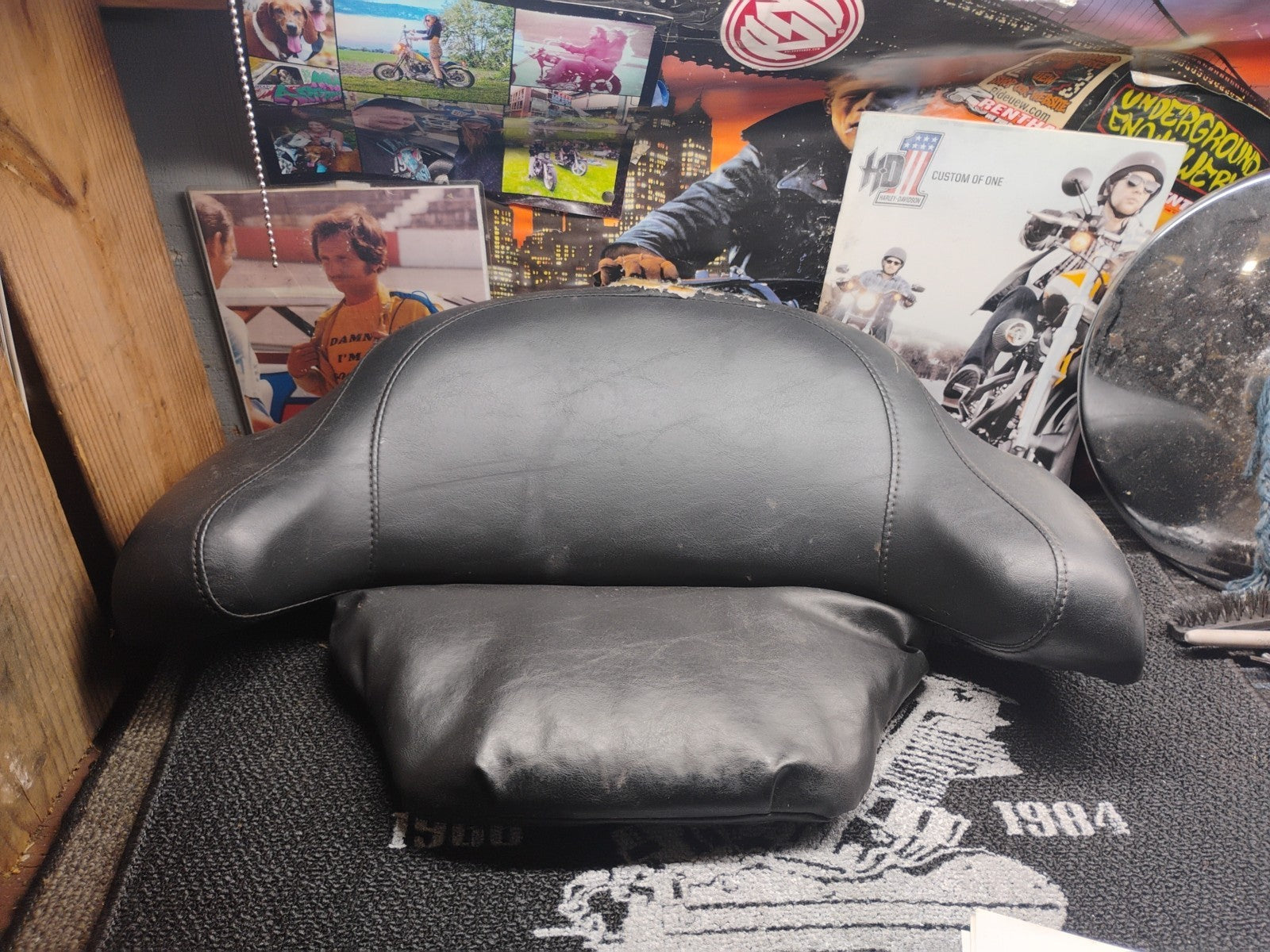 2006 Harley Davidson Electra Glide Ultra ClassicTOURPAK PASSENGER BACKREST OEM
