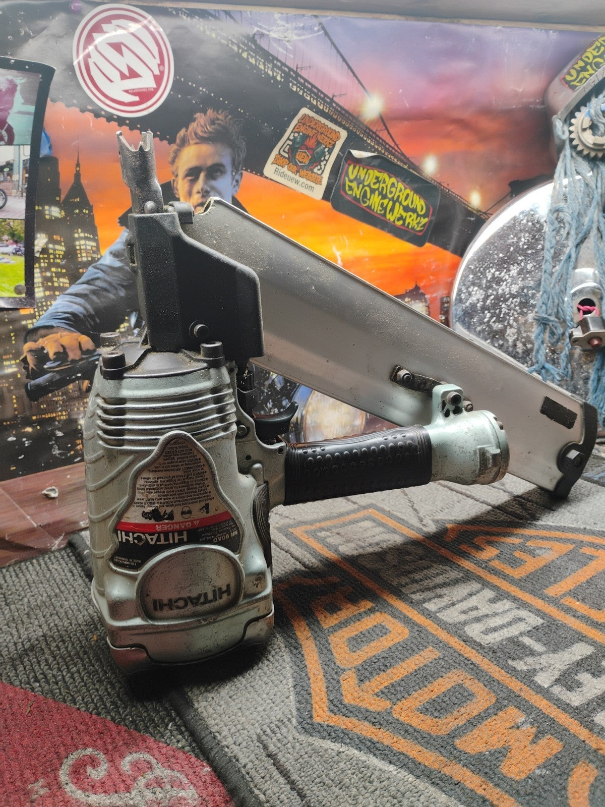 Hitachi NR 90AD(S) 3 1/2" Strip Nailer Framing Air Nail Gun Read Desc