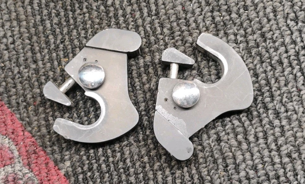 Detachable Rotary Docking Latches for Harley Davidson Sissy Bar and Luggage Rack