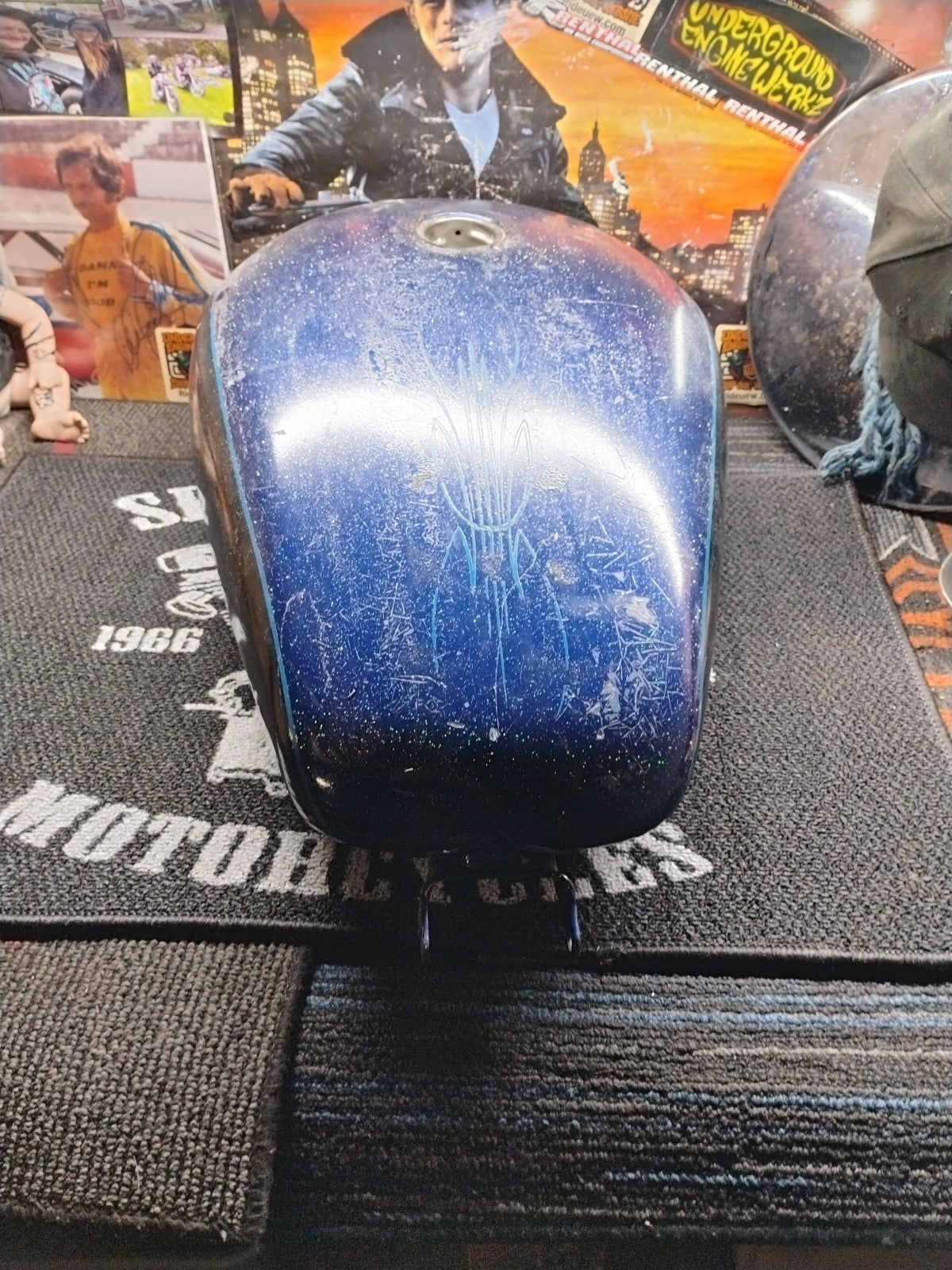 4.5 Gallon Harley Sportster Custom 883c 1200c Blue White 2007^ OEM Factory Large