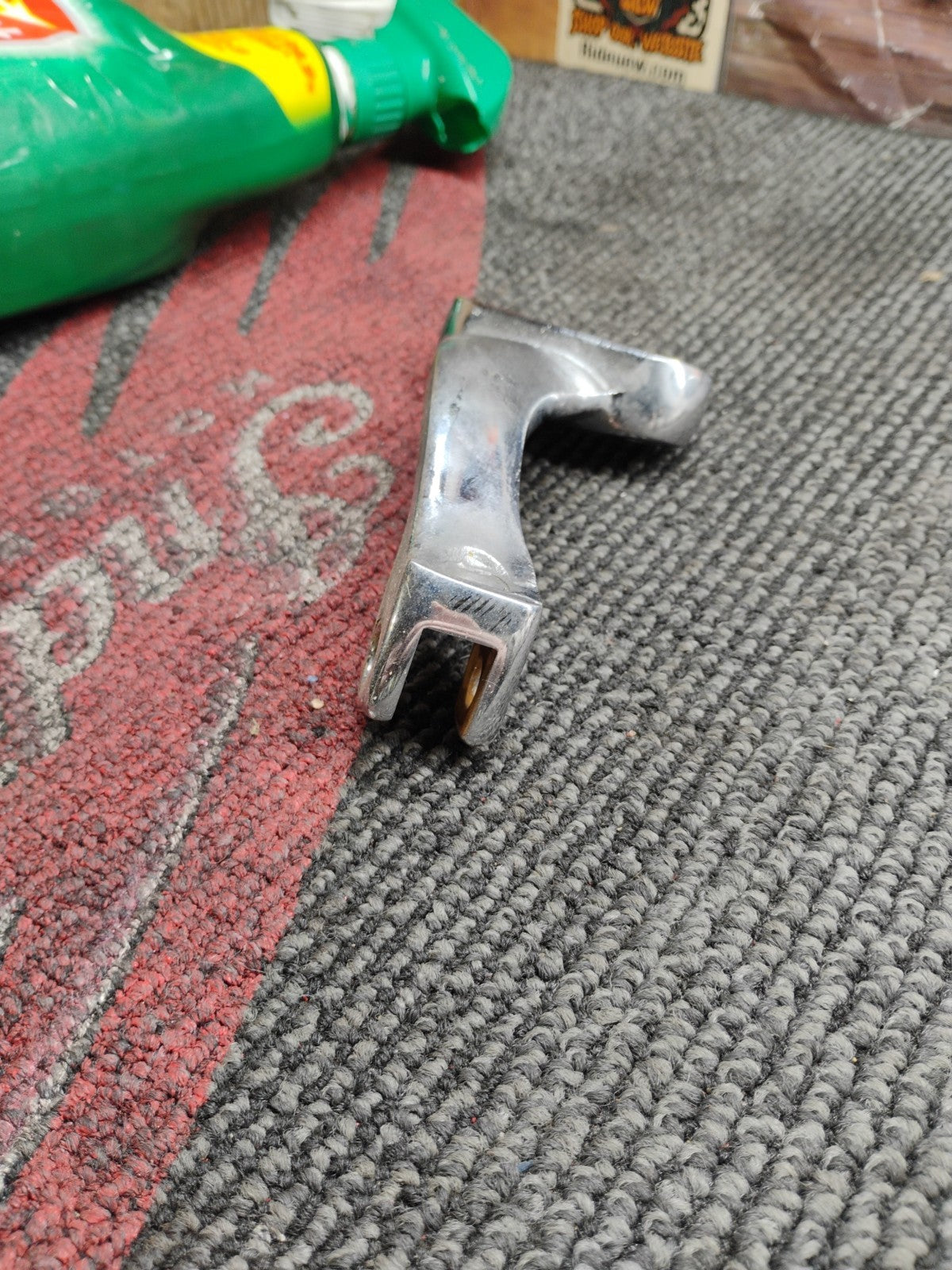 Harley Davidson Chrome Left Footpeg Footrest Mount Bracket