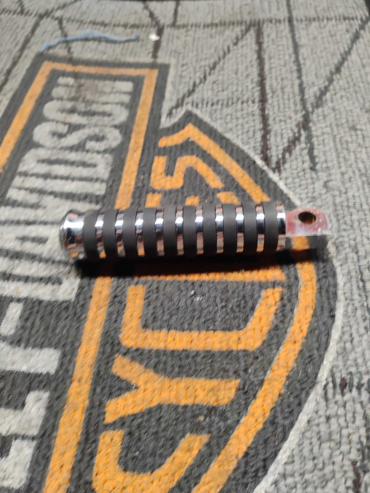 Single Harley Touring Dyna Sportster & Softail Chrome Footpeg Footrest