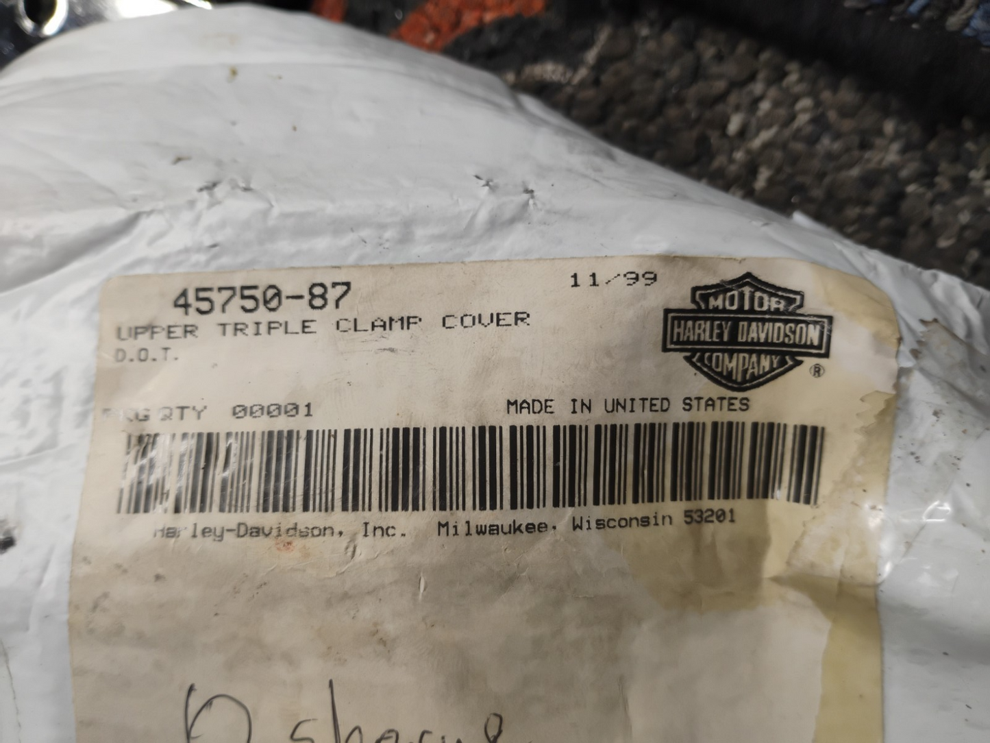 NOS OEM Harley-Davidson Upper Triple Clamp Cover 45750-87
