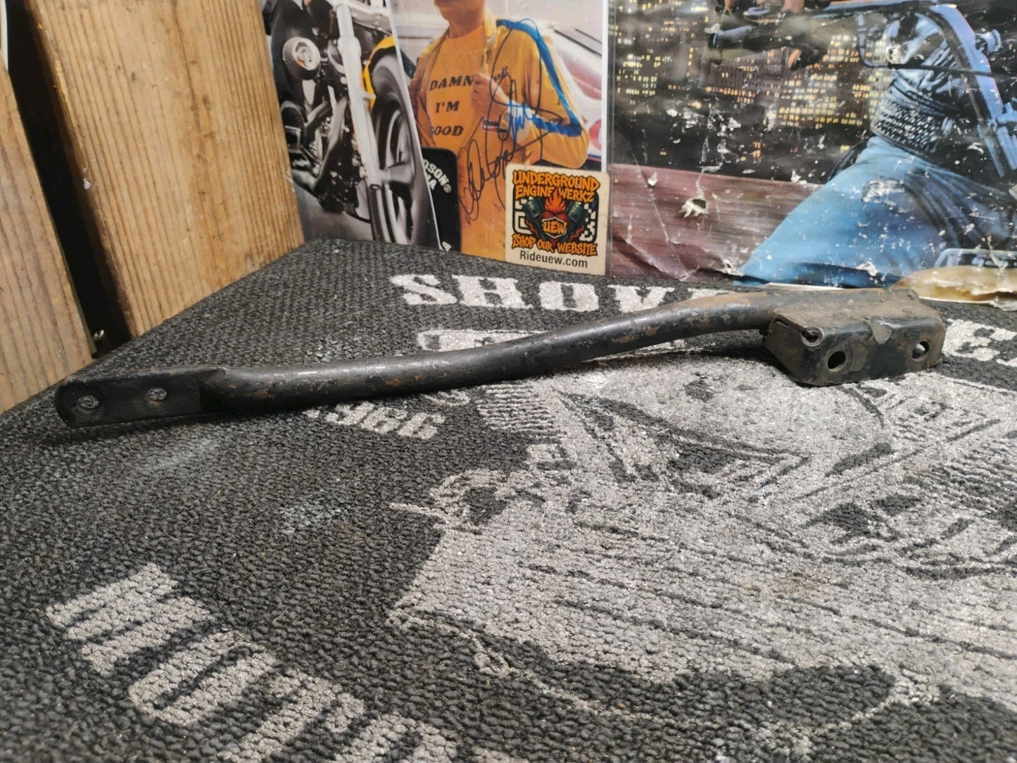 OEM Harley-Davidson Sportster Exhaust Support Bracket 1999 XLH XL1200 XL883