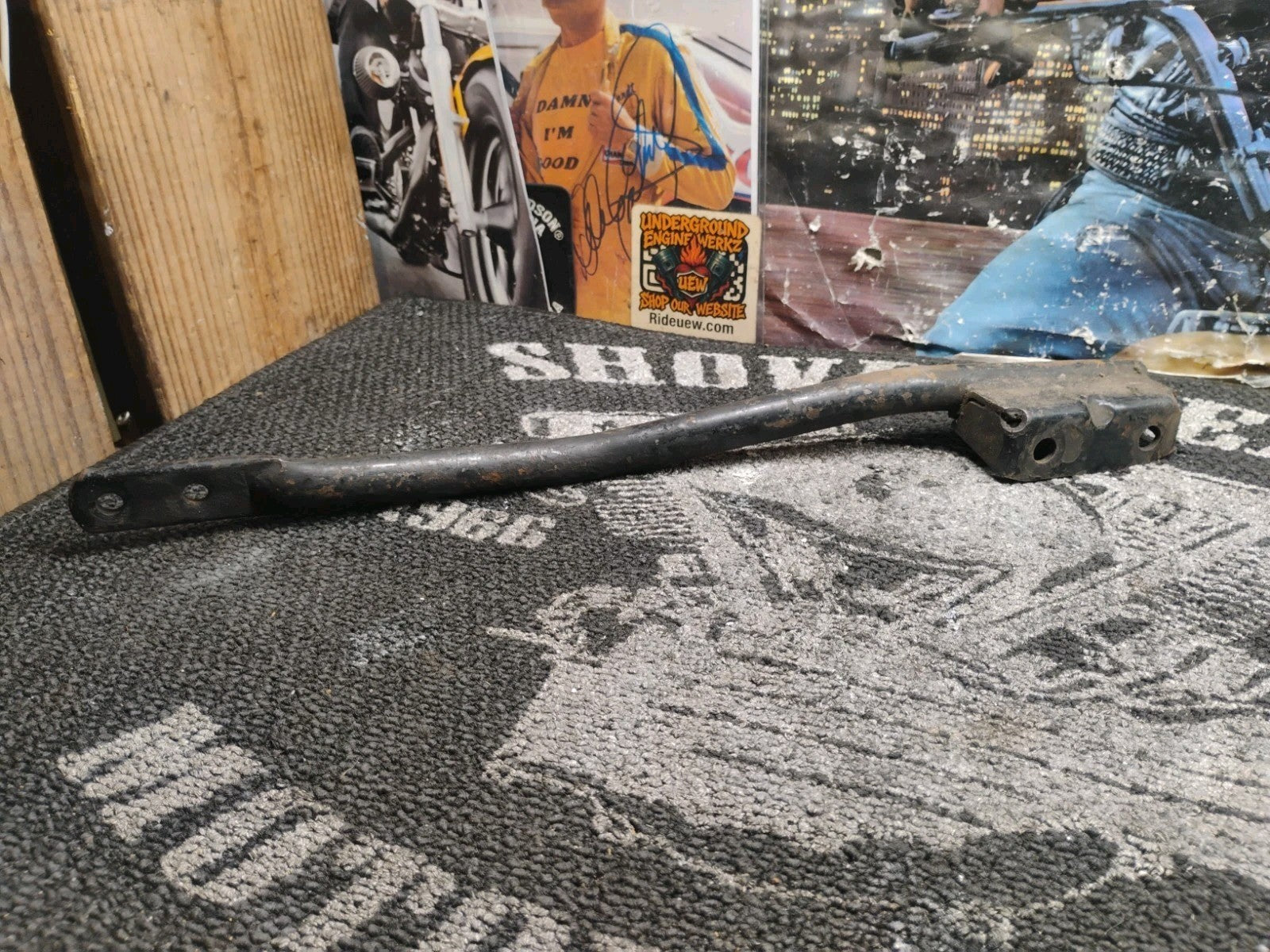 OEM Harley-Davidson Sportster Exhaust Support Bracket 1999 XLH XL1200 XL883