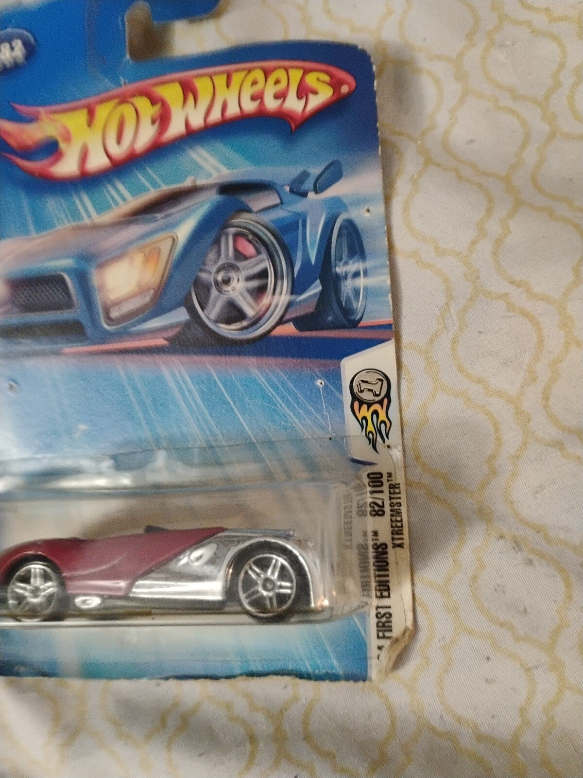 Hot Wheels  Factory Sealed - 2004-082 Xtreemster  NOC  1:64  (218H1)  C2742
