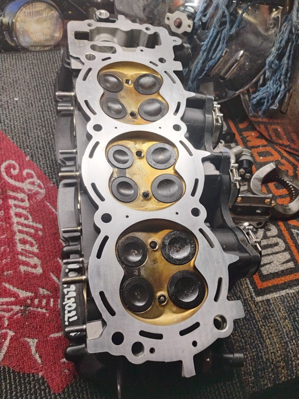 21 Triumph Rocket III 3 GT 2500 engine cylinder head ,valves ,camshaft and more