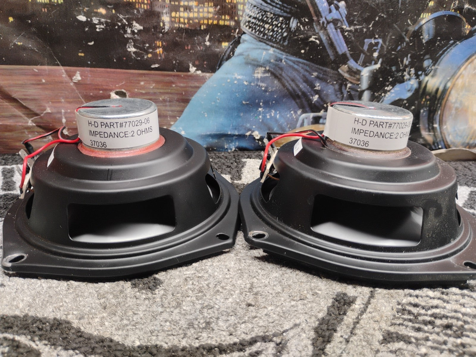 HARLEY DAVIDSON ELECTRA GLIDE FLHTC OEM SPEAKER PAIR 77010-06 TOURING