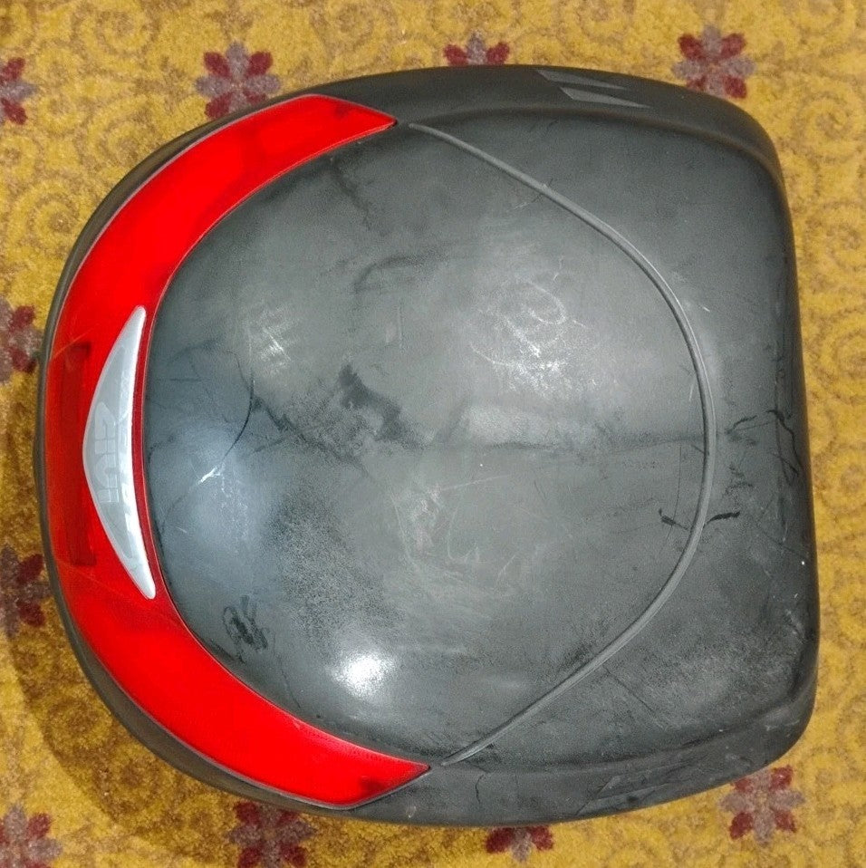 GIVI MICRO2 Monolock TOP BOX With Keys& Accessories