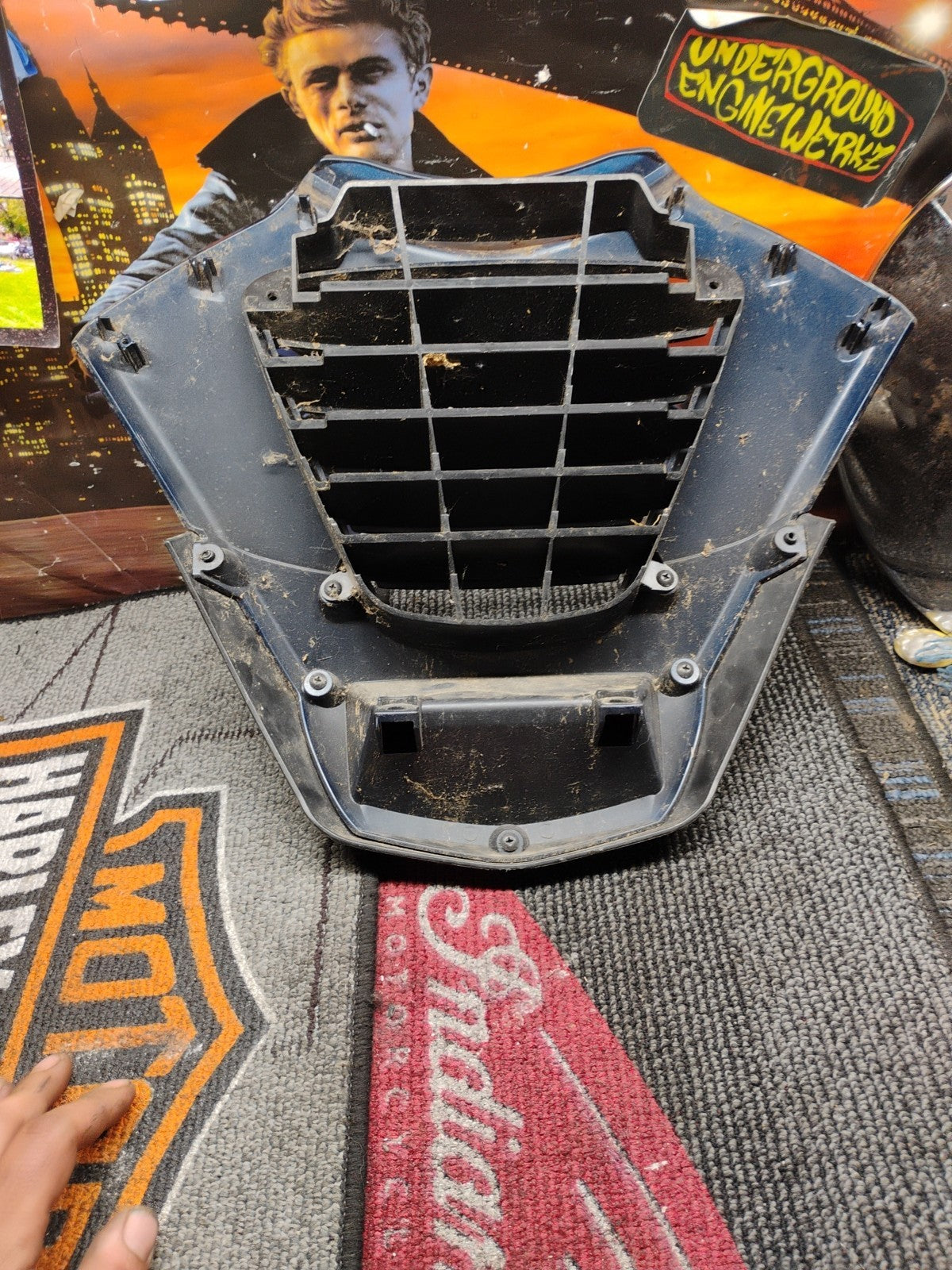 2009 VESPA PIAGGIO MP3 THREE WHEELER 400IE GRILL COVER 624433 624437