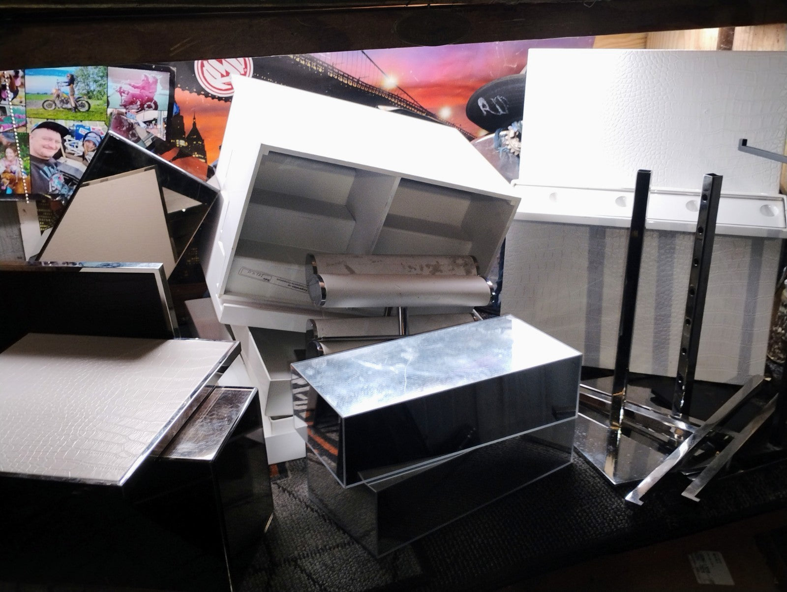  Luxury Watch,Jewelry,Perfume Michael Kors Chippenhook Fixture Store Display