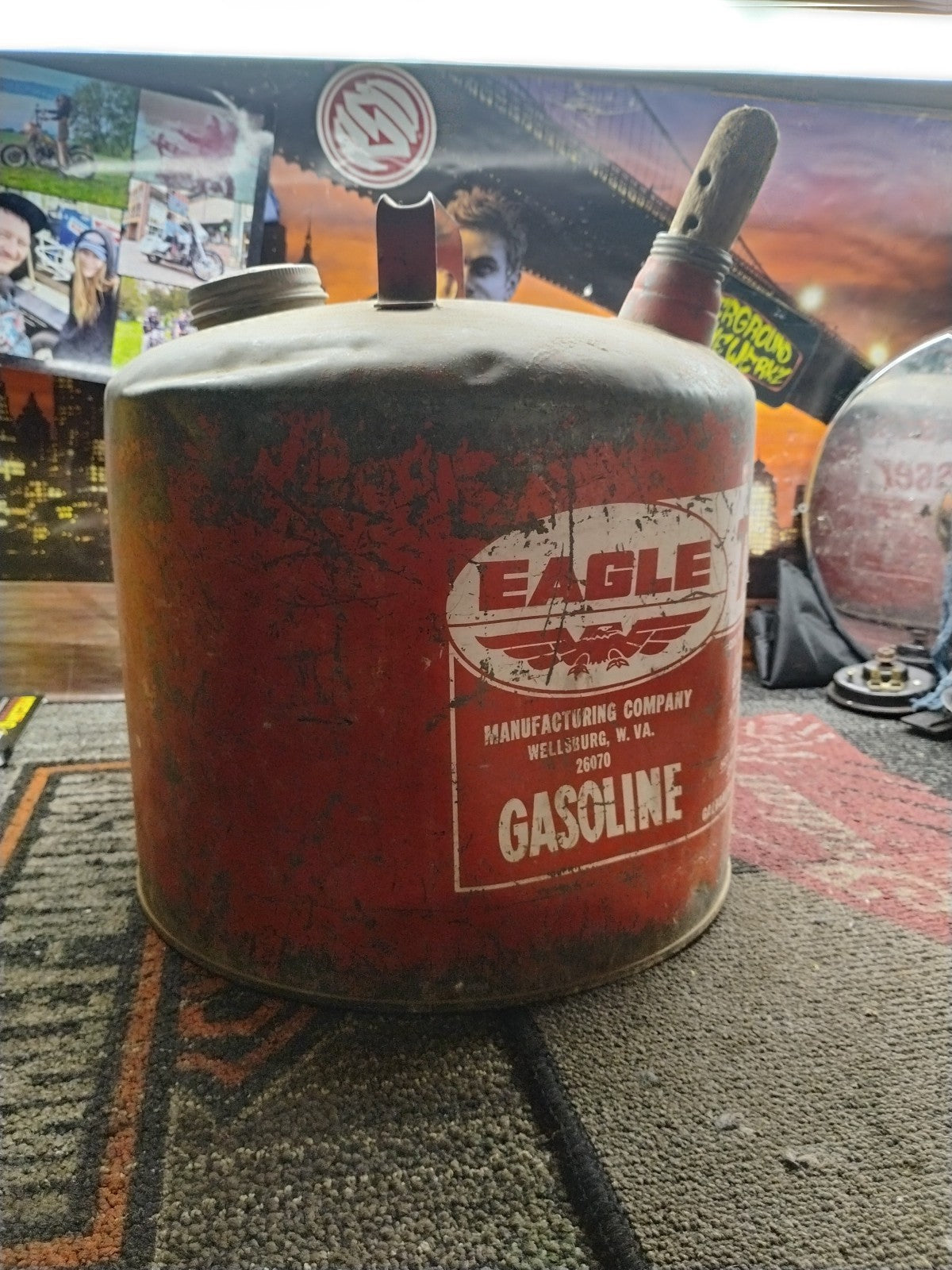 VINTAGE EAGLE THE GASSER 5 GALLON GAS CAN NO SPOUT