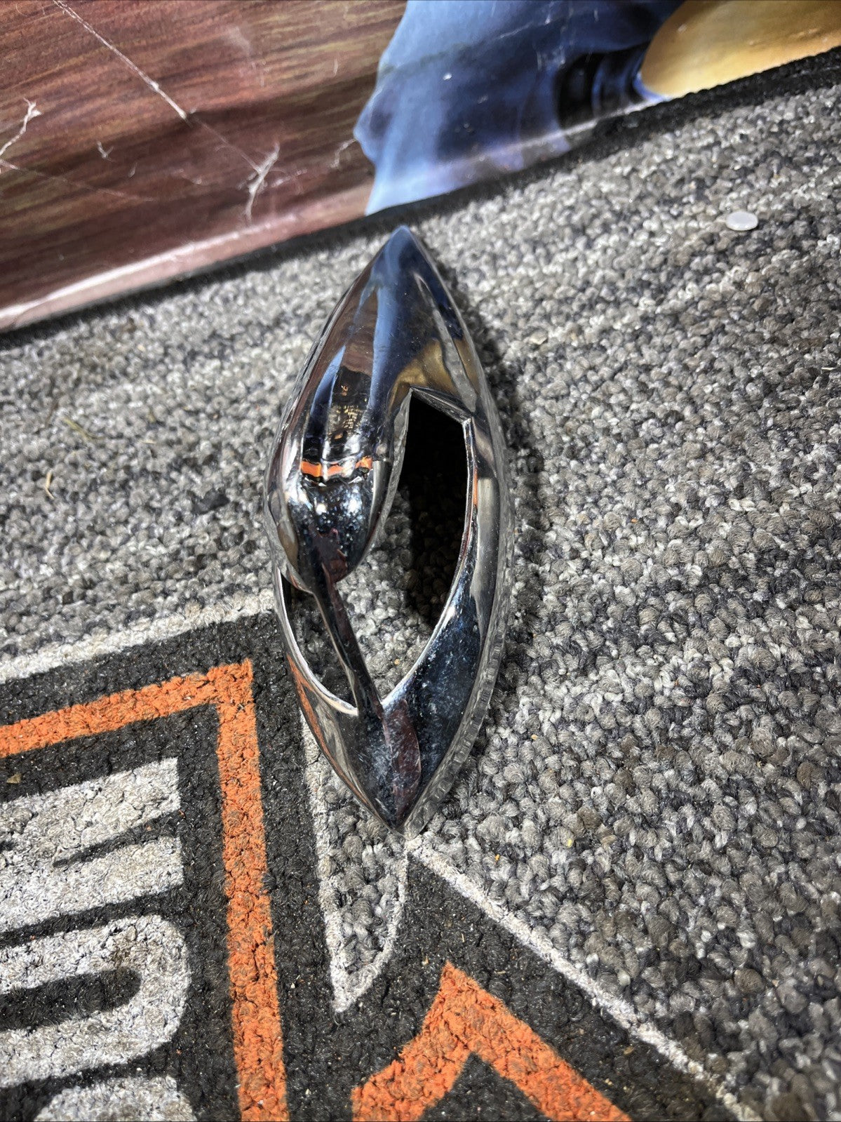 Chrome Nostalgic Fender Ornament for Harley Softail Touring Heritage