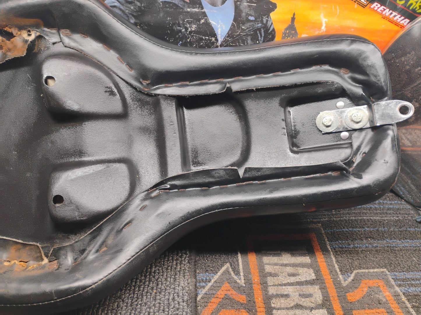 HARLEY DAVIDSON SPORTSTER SEAT DRIVER PASSENGER PILLION CUSTOM 1200 883 ROADSTER