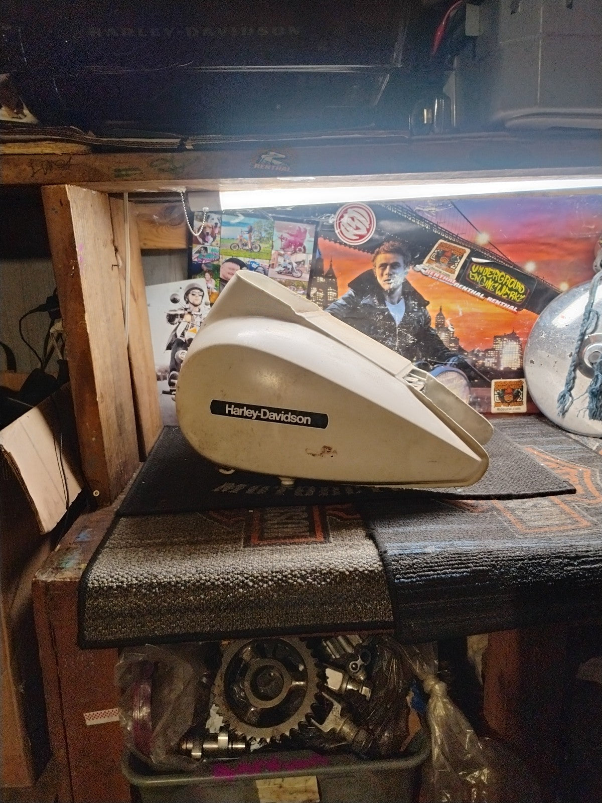 OEM Harley-Davidson FLT Tour Glide Electra Glide Birch White Fuel Gas Tank