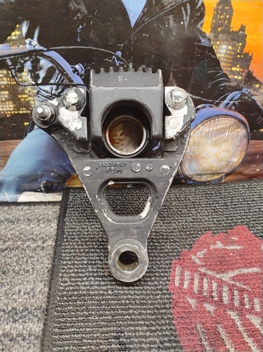 82 HARLEY DAVIDSON SPORTSTER XL1000 REAR GIRLING BRAKE CALIPER W/ MOUNT 34325002