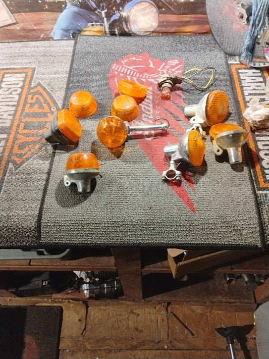 1972 1973 1974 1975 Kawasaki F7 F11 F12 G5 Ke 100 125 175 250 Turn Signals?