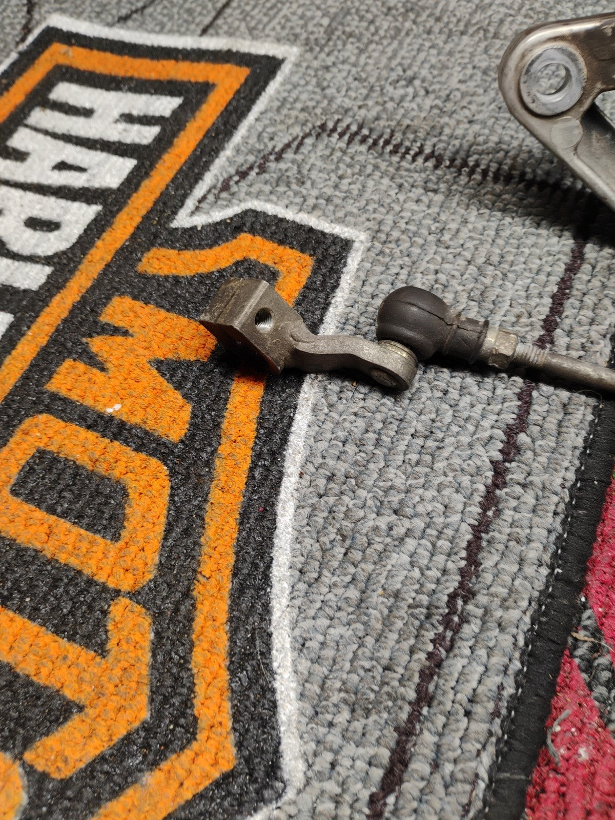 1991 Honda CBR600 F2 CBR 600 600F2 CBR600F Foot Peg Pedal Mount Left Shifter I12