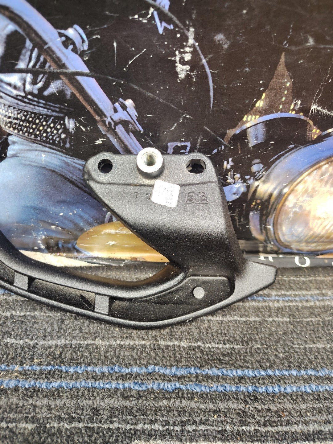 2023 22-24 Royal Enfield Hunter 350 Left Rear Passenger Grab Handle 