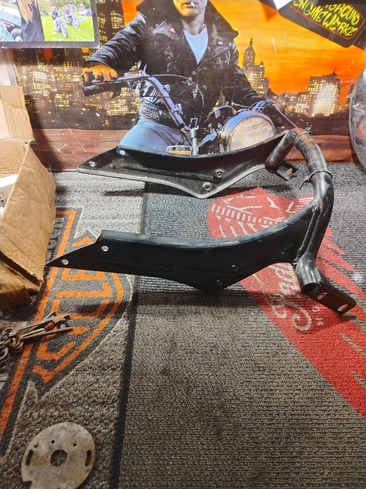 14-23 Indian Chieftain Rear Back Lower Fender Support Frame Bracket