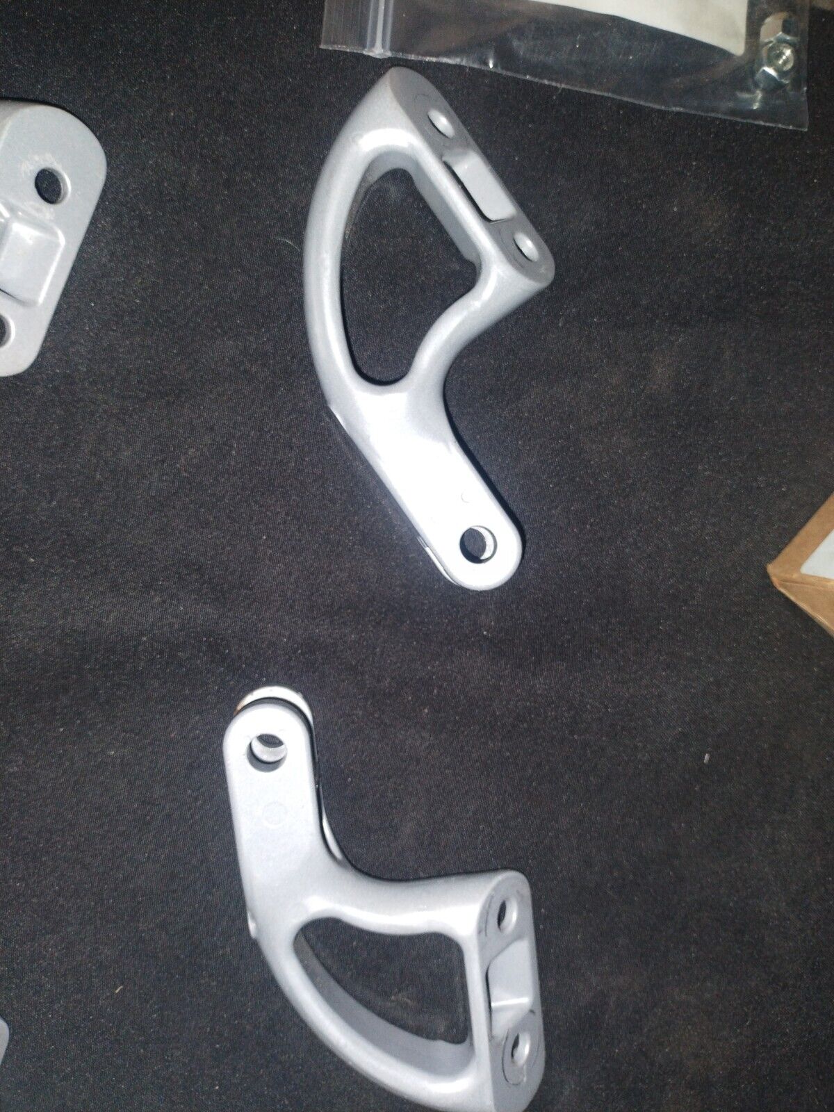 harley v rod passenger pegs Rear Mount Bracket Left Right Silver Vrod V-rod Oem