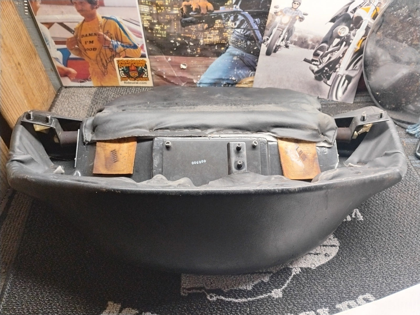 2006 Harley Davidson Electra Glide Ultra ClassicTOURPAK PASSENGER BACKREST OEM