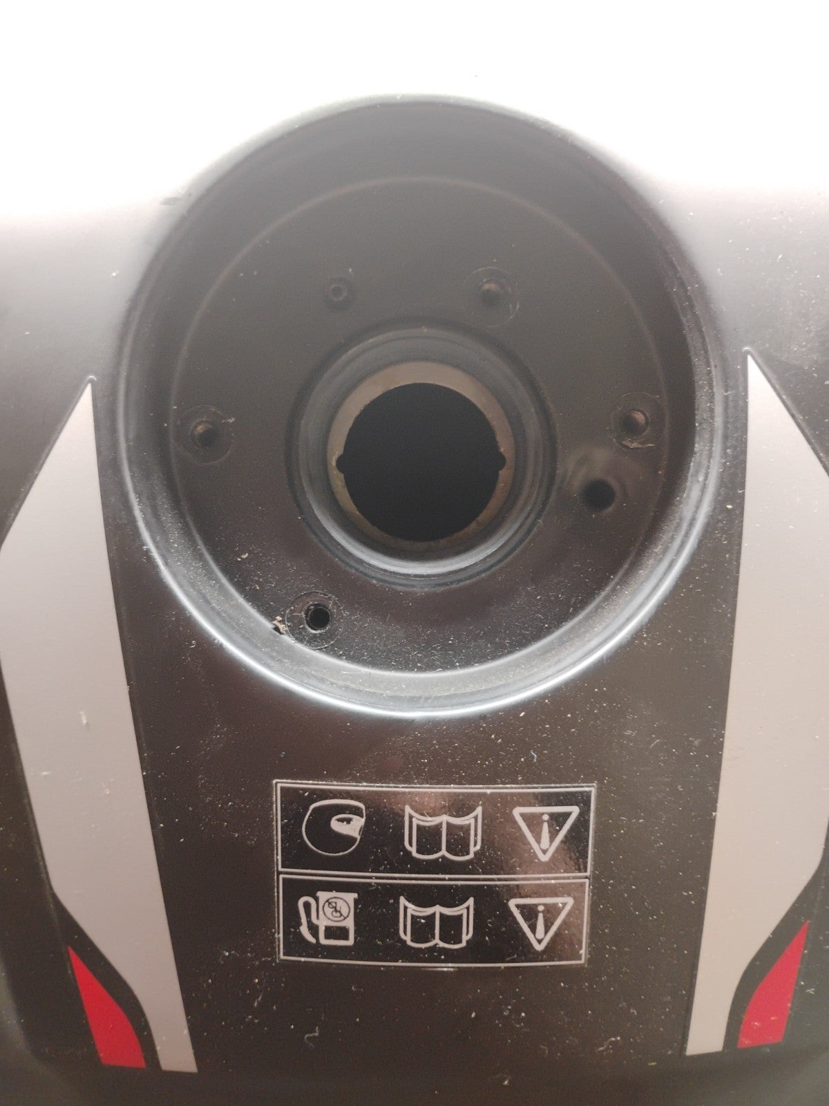 TRIUMPH Street Triple RS 2019-2020 OEM T2401421PR Fuel Gas Tank-NEW