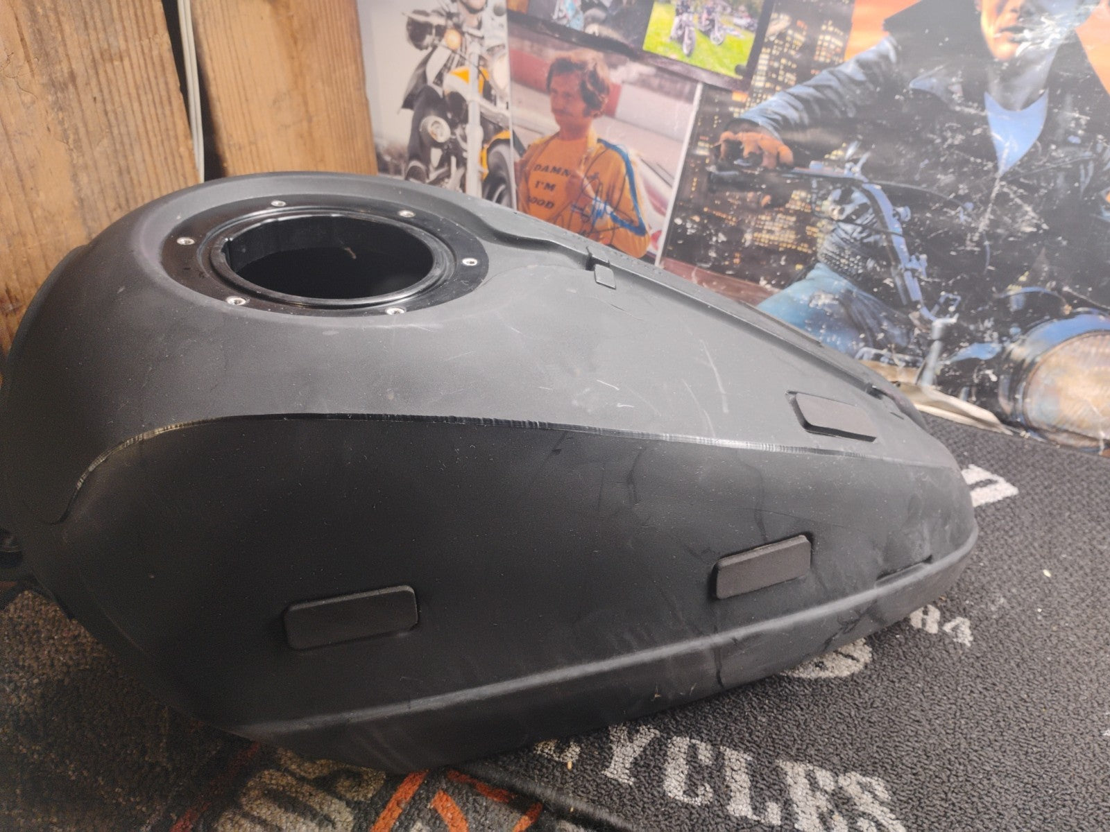 OEM Harley-Davidson Sportster XR1200 XR1200X Inner Fuel Gas Tank 61392-08  Price