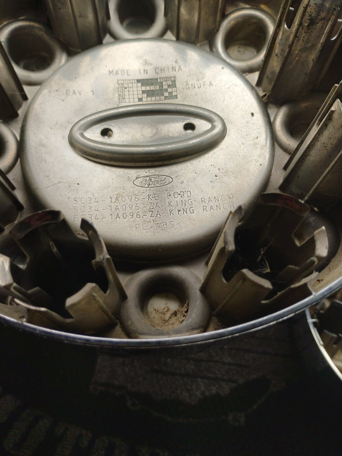 Set of 4 OEM Ford King Ranch Center Caps Chrome Hub Covers