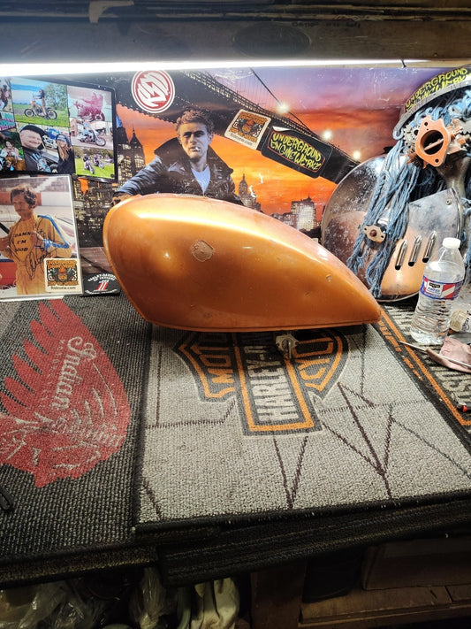 1982  KAWASAKI CSR 650 KZ 650 H2 FUEL GAS PETRO TANK OEM 51001-1057-00