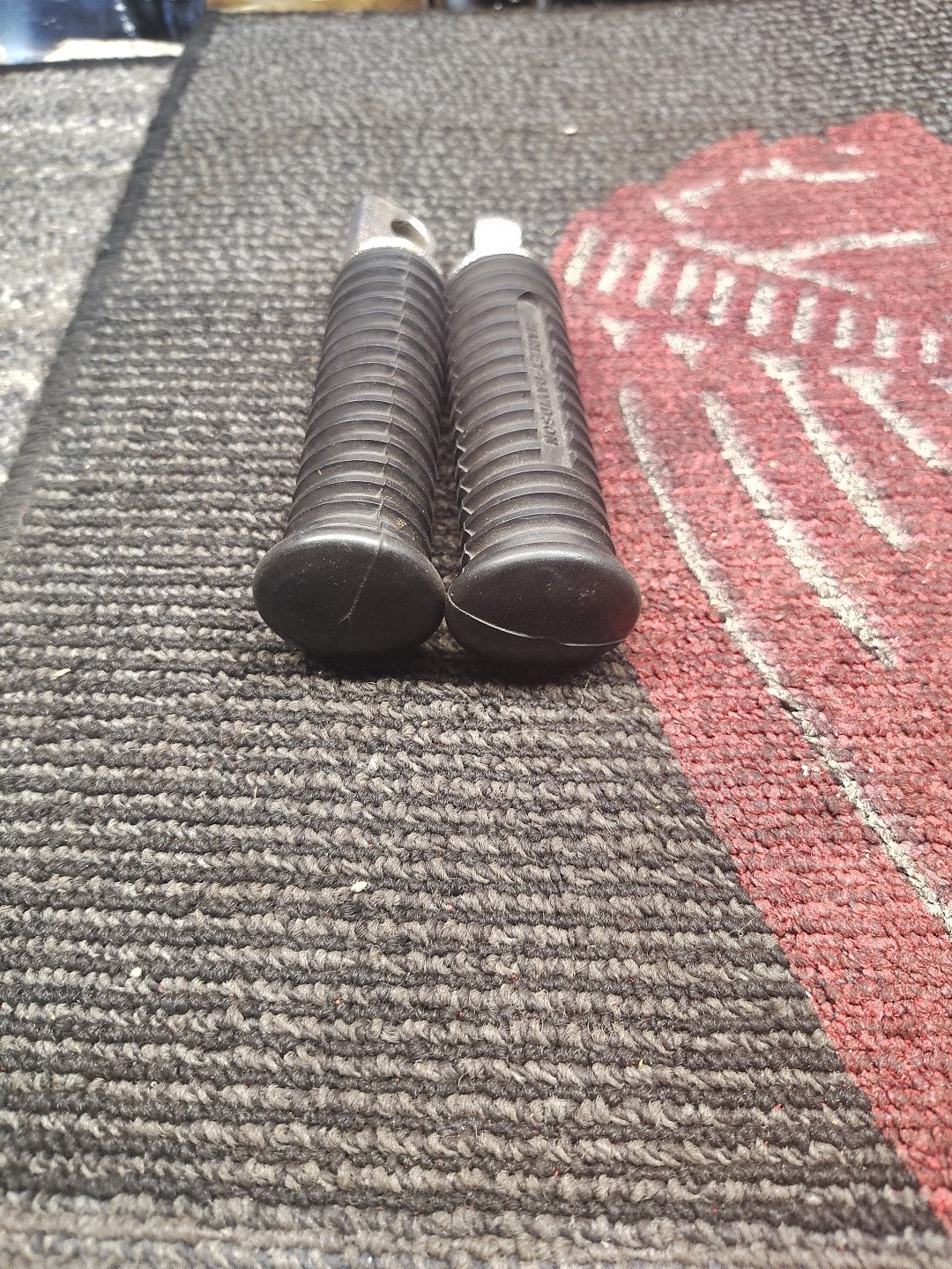 Harley Davidson OEM Rider or Passenger Footpegs Pegs, vintage, larger diameter