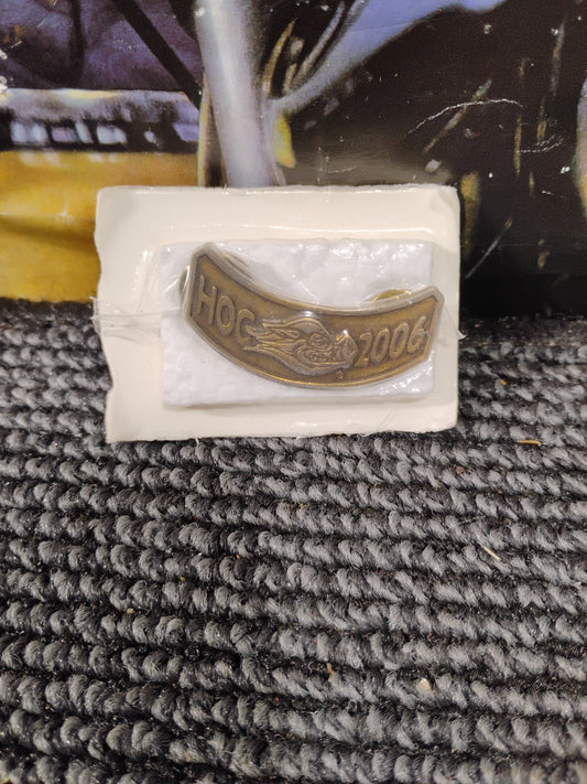 Harley Davidson Owners Group HOG 2006 Rocker Pin Lapel Brass Color Motorcycle 