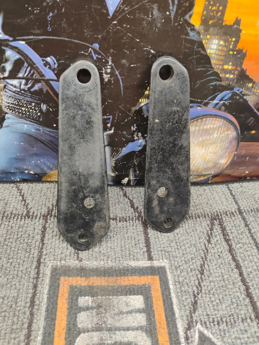 Harley-Davidson FXD Dyna Forward Foot Rest Plates   (OEM Black)