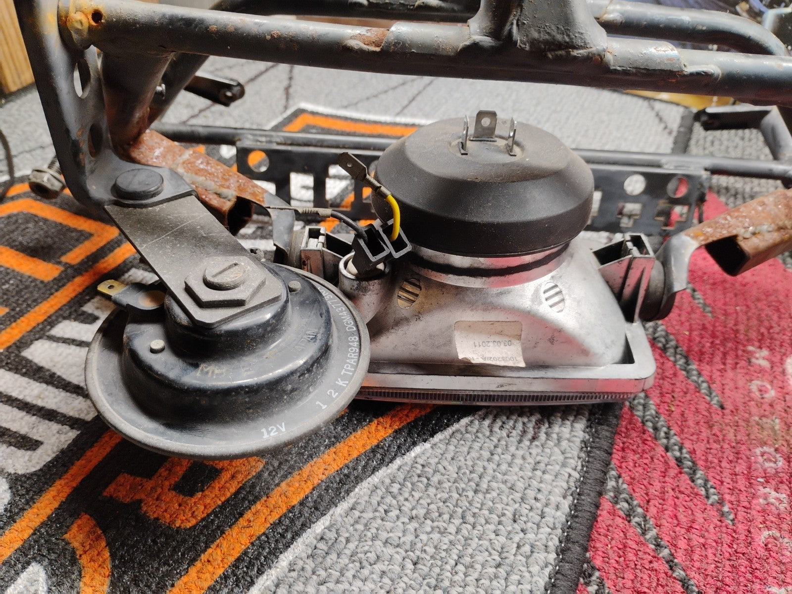 Upper fairing stay bracket F2 CBR600 With Headlight & Horn