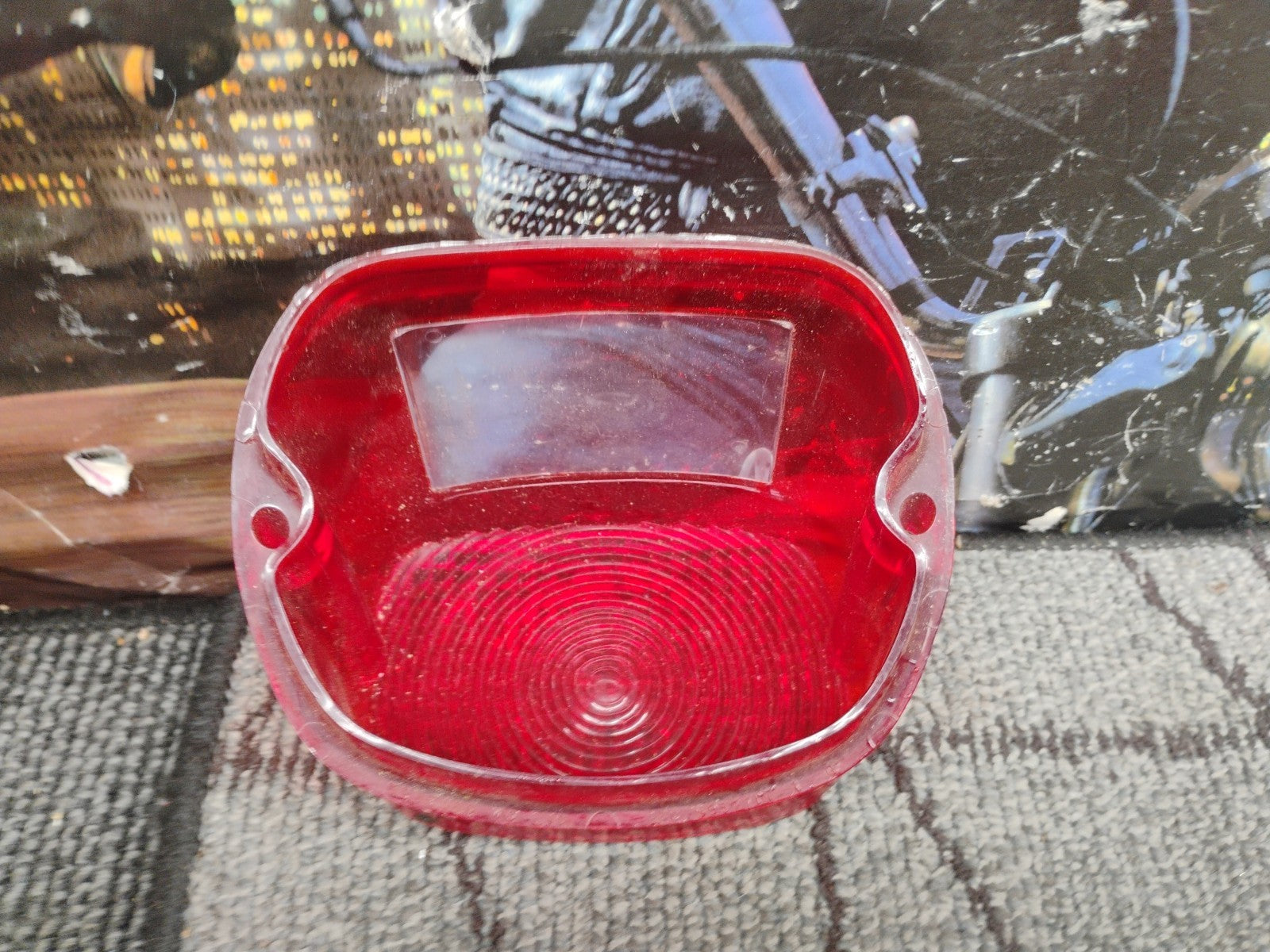 Harley- Davidson Tail Light Assembly Lens  Sportster Dyna Softail Road Glide 