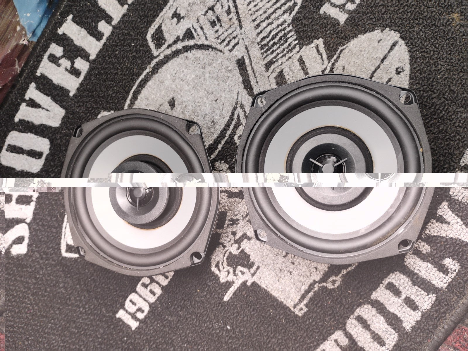 HARLEY DAVIDSON ELECTRA GLIDE FLHTC OEM SPEAKER PAIR 77010-06 TOURING