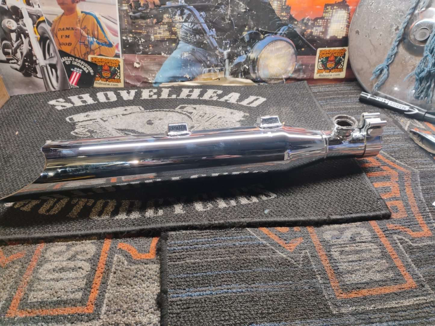 Harley-Davidson OEM Shorty Dual Rear Muffler Silencer 80391-04 Chrome