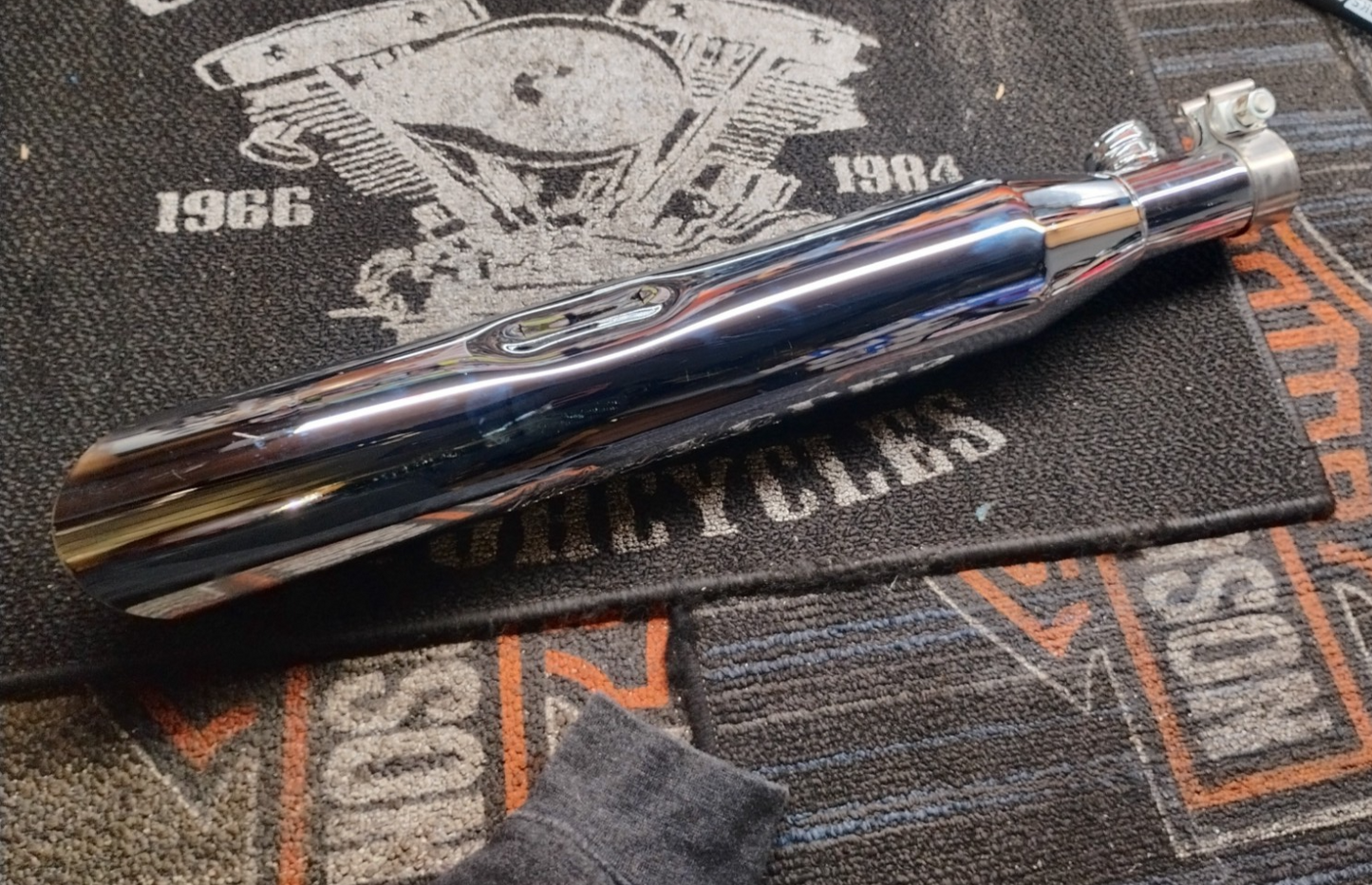 Harley-Davidson OEM Shorty Dual Rear Silencer Muffler 80391-04