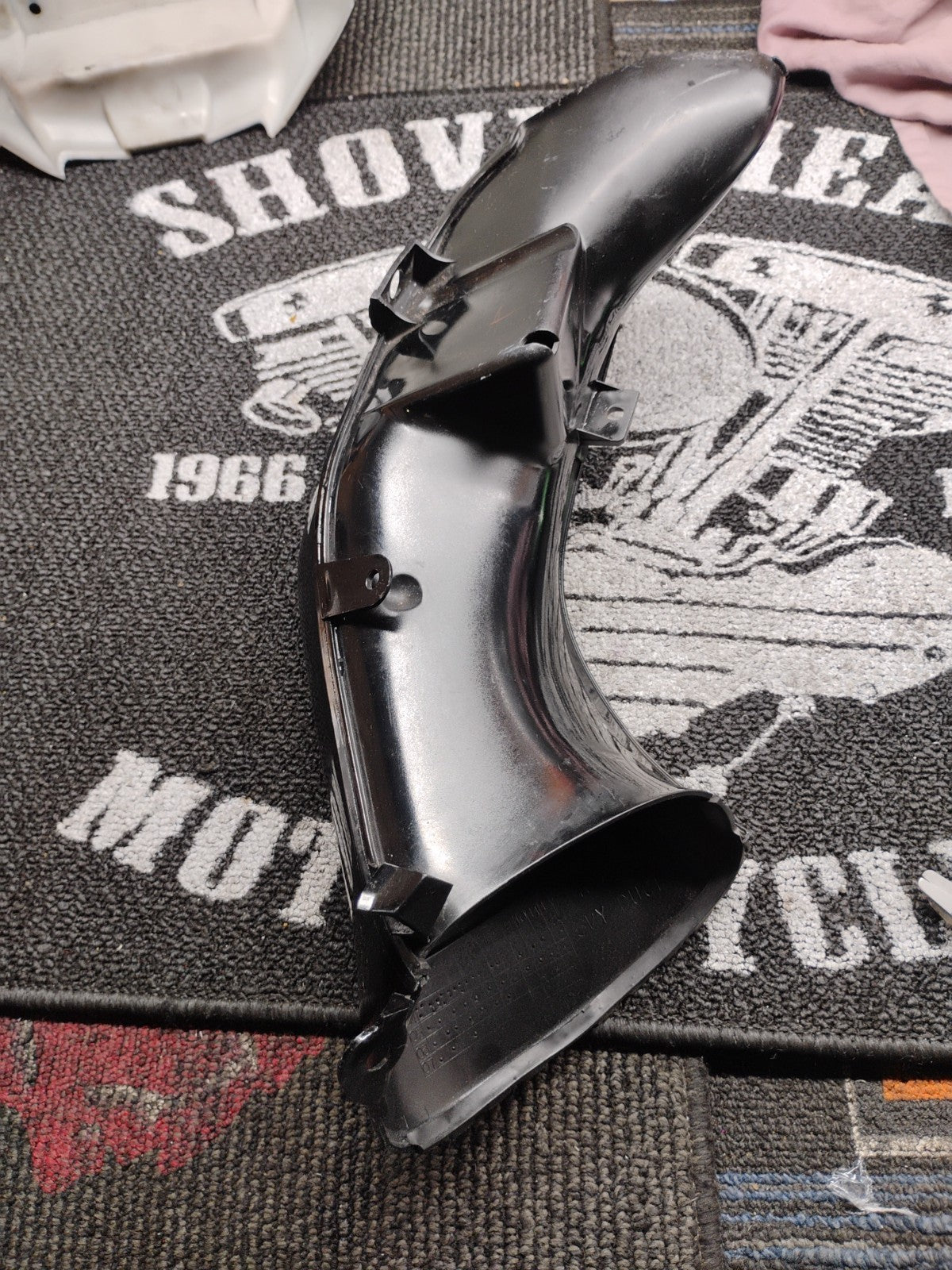 2004-2006 Yamaha YZFR1 YZF R1 AIR INTAKE DUCT 1