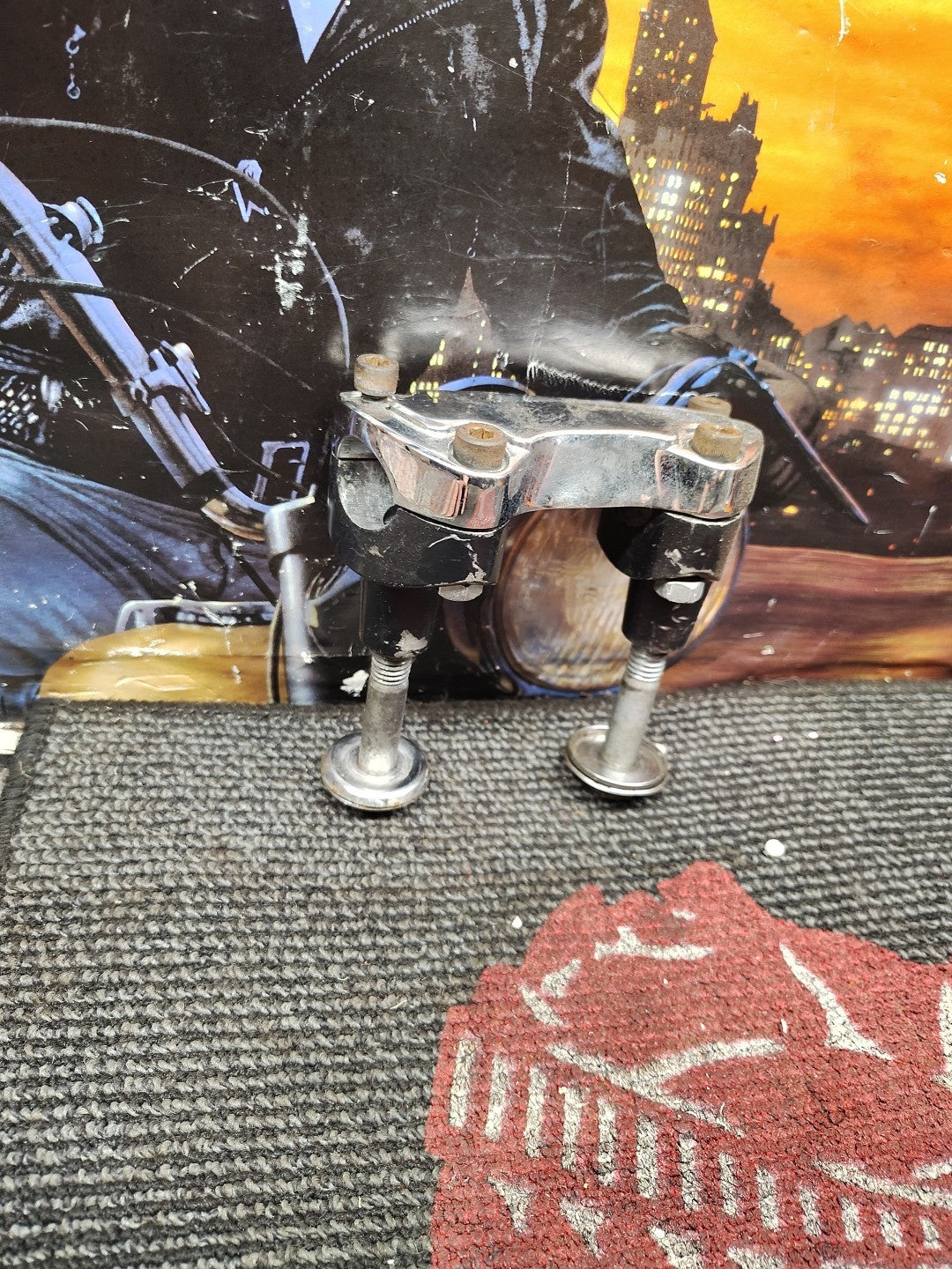 95 Harley-Davidson Sportster XL 883 1200 1" HANDLEBAR RISERS CLAMPS CHROME 4.25"