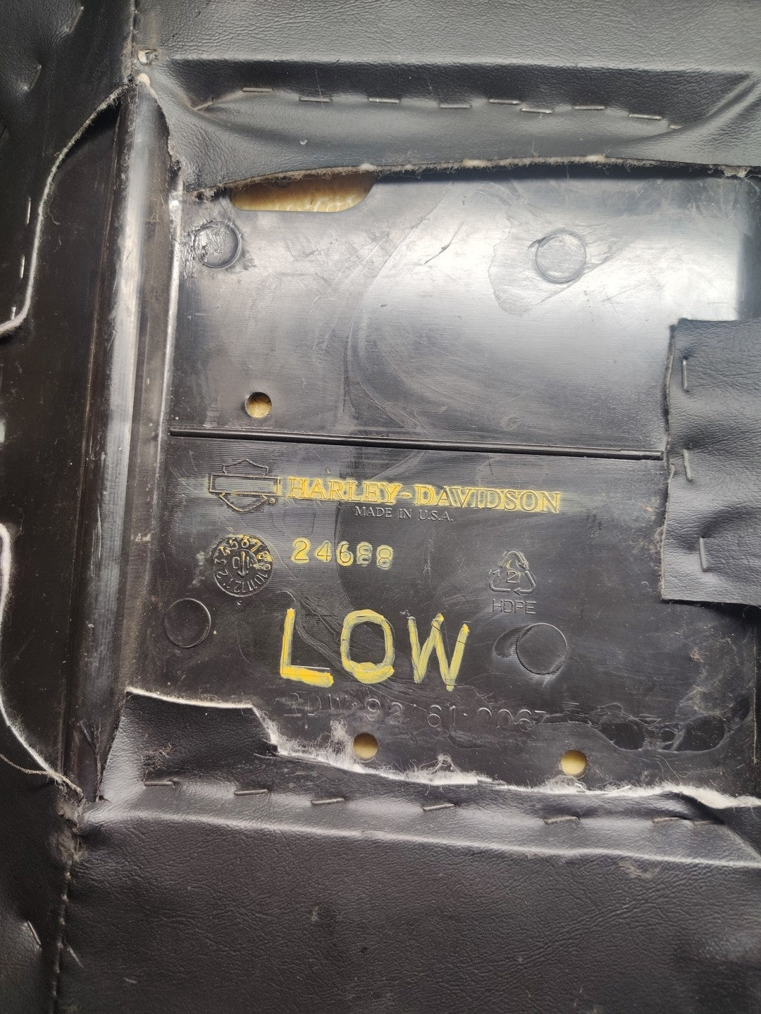 Genuine Harley-Davidson Touring DUAL SEAT Low Profile 52000142