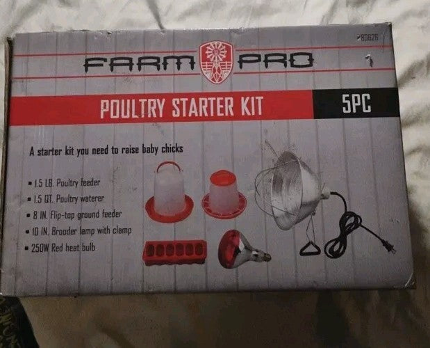 Farm Pro Double-Tuf Chick 5pc Beginner Supply Starter Kit - Red