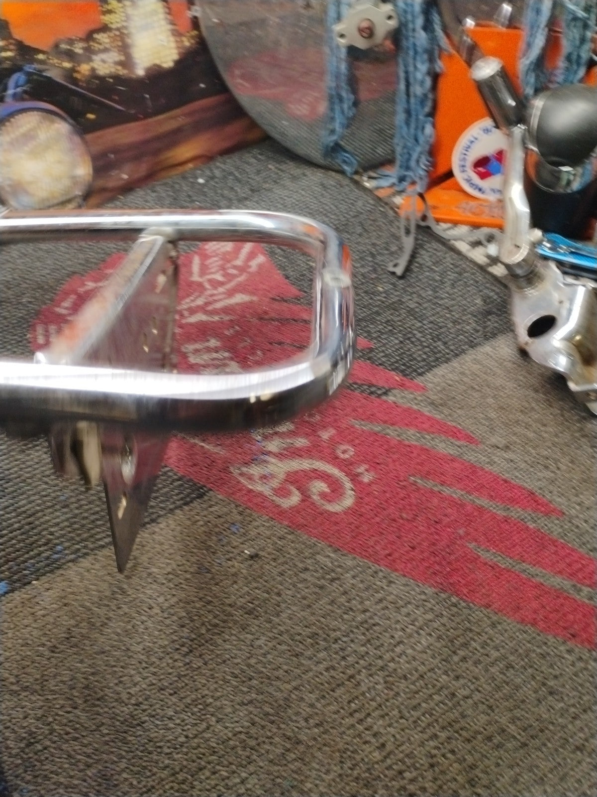 07 HARLEY DAVIDSON FLTHCUIP TRUNK TOUR PAK TAG MOUNT BRACKET