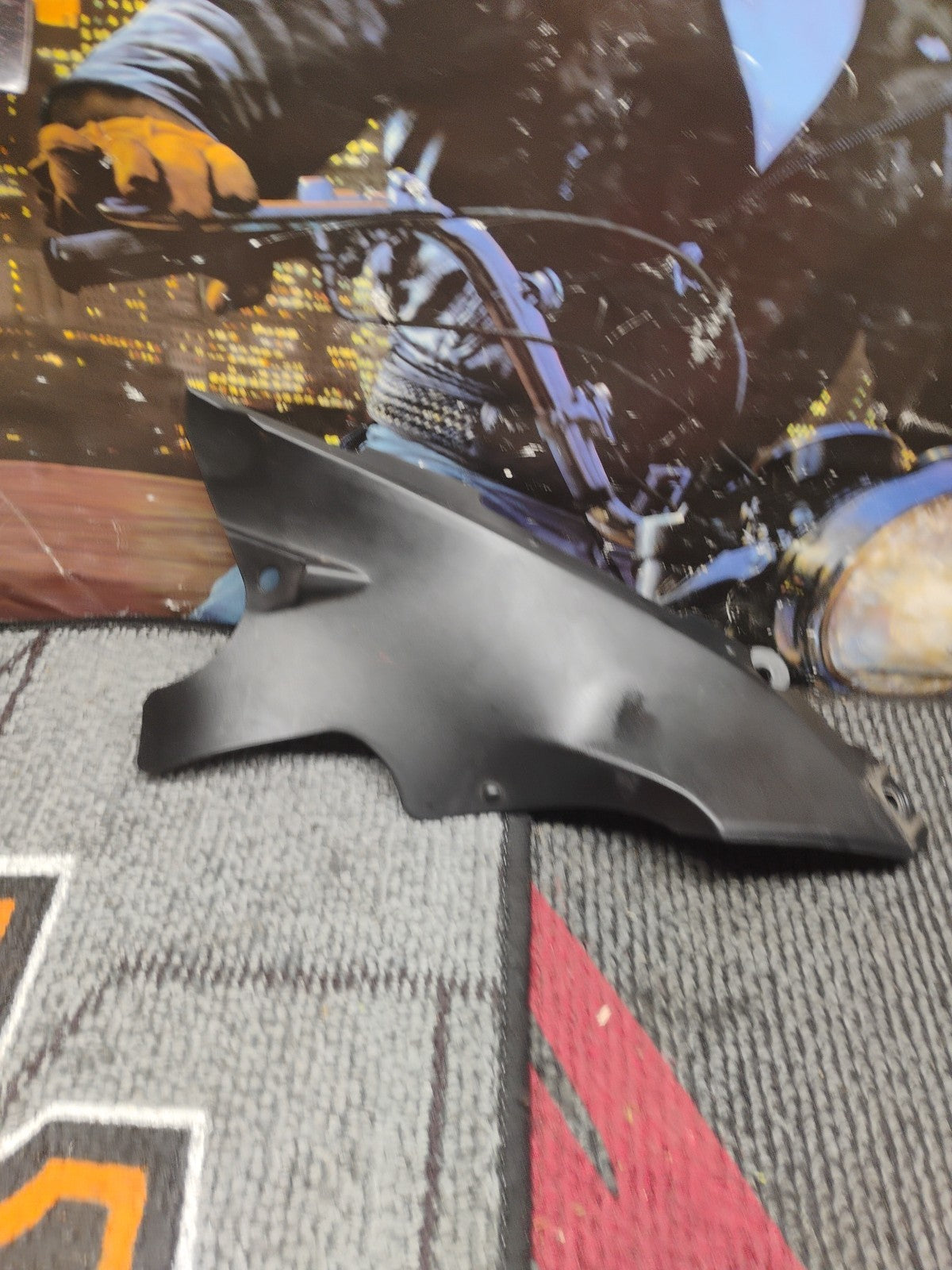 NOS OEM Yamaha Air Outlet Grill 2004-06 YZF-R1/R1 5VY-2837W-00